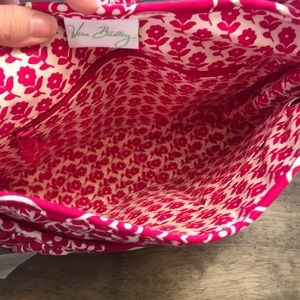 Vera Bradley Bags - NWT Vera Bradley Susan G Komen crossbody Vera Bradley Bags - NWT Vera Bradley Susan G Komen crossbody